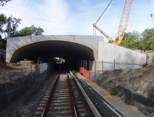 Long Island Rail Road - Colonial Road